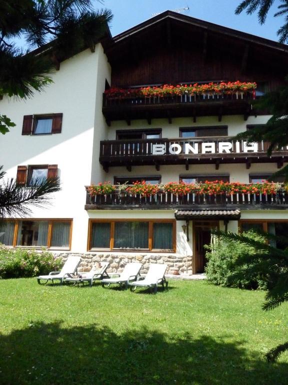 Garni Bonaria Apart otel Corvara In Badia Dış mekan fotoğraf